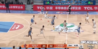 B体育-破案！赵睿受伤反让广东崩盘被打0-18的原因找到，京迷说出大实话|广东队|北京|胡明轩|周琦|威廉姆斯_新浪新闻
