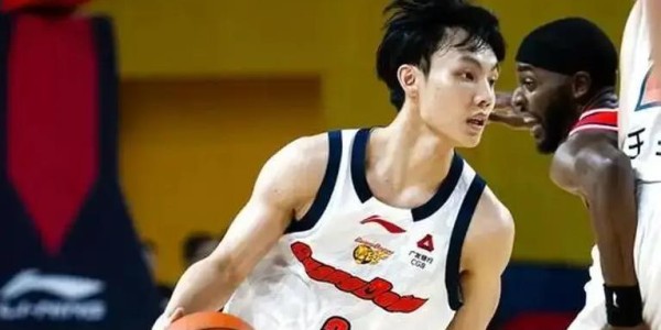 B体育登录入口-徐杰再次当选全明星票王，场均13+5，广东队欠他一份顶薪